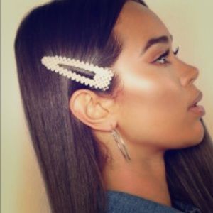 Women’s Pearl Hair Clip